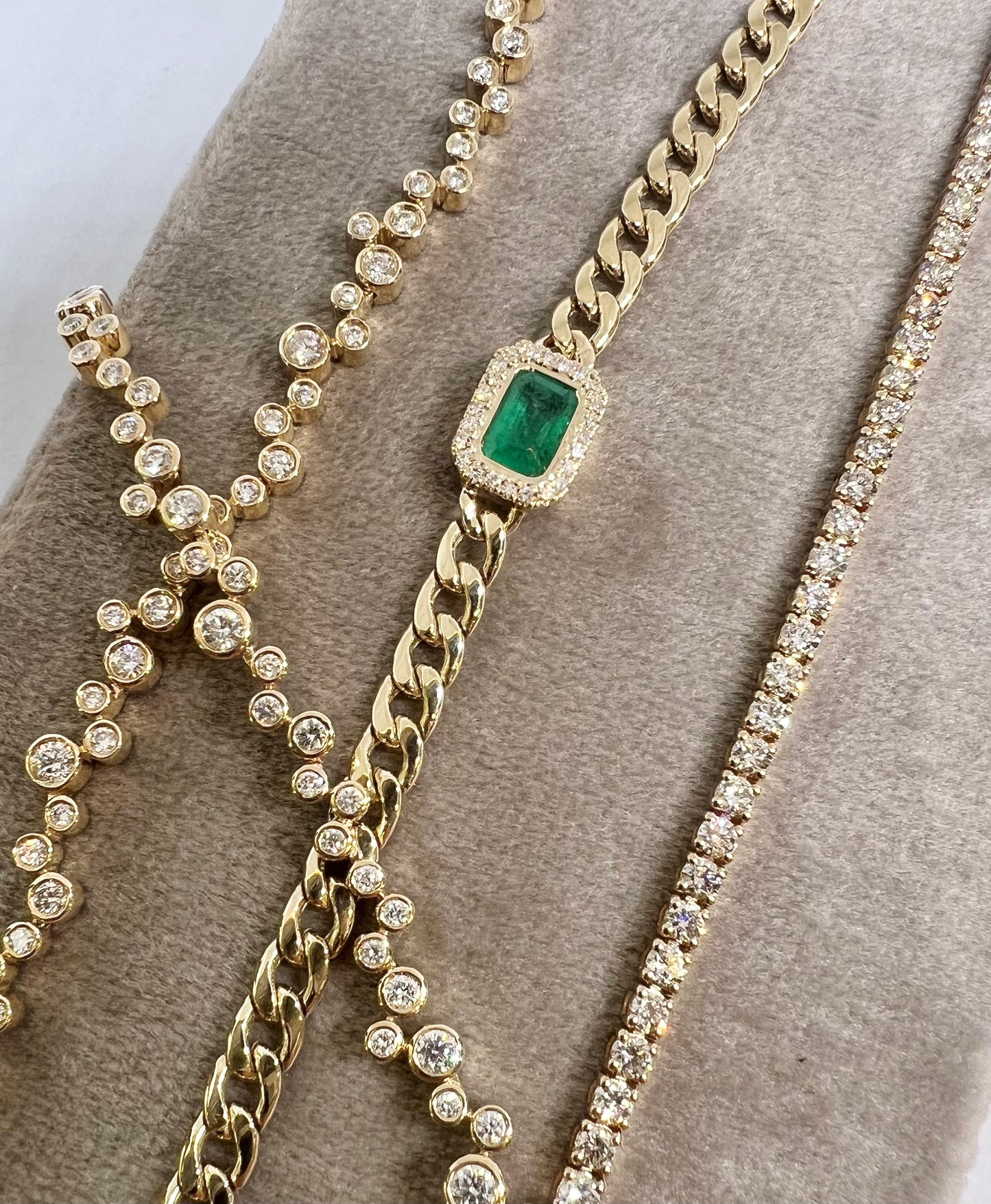 Emerald and diamond bracelet