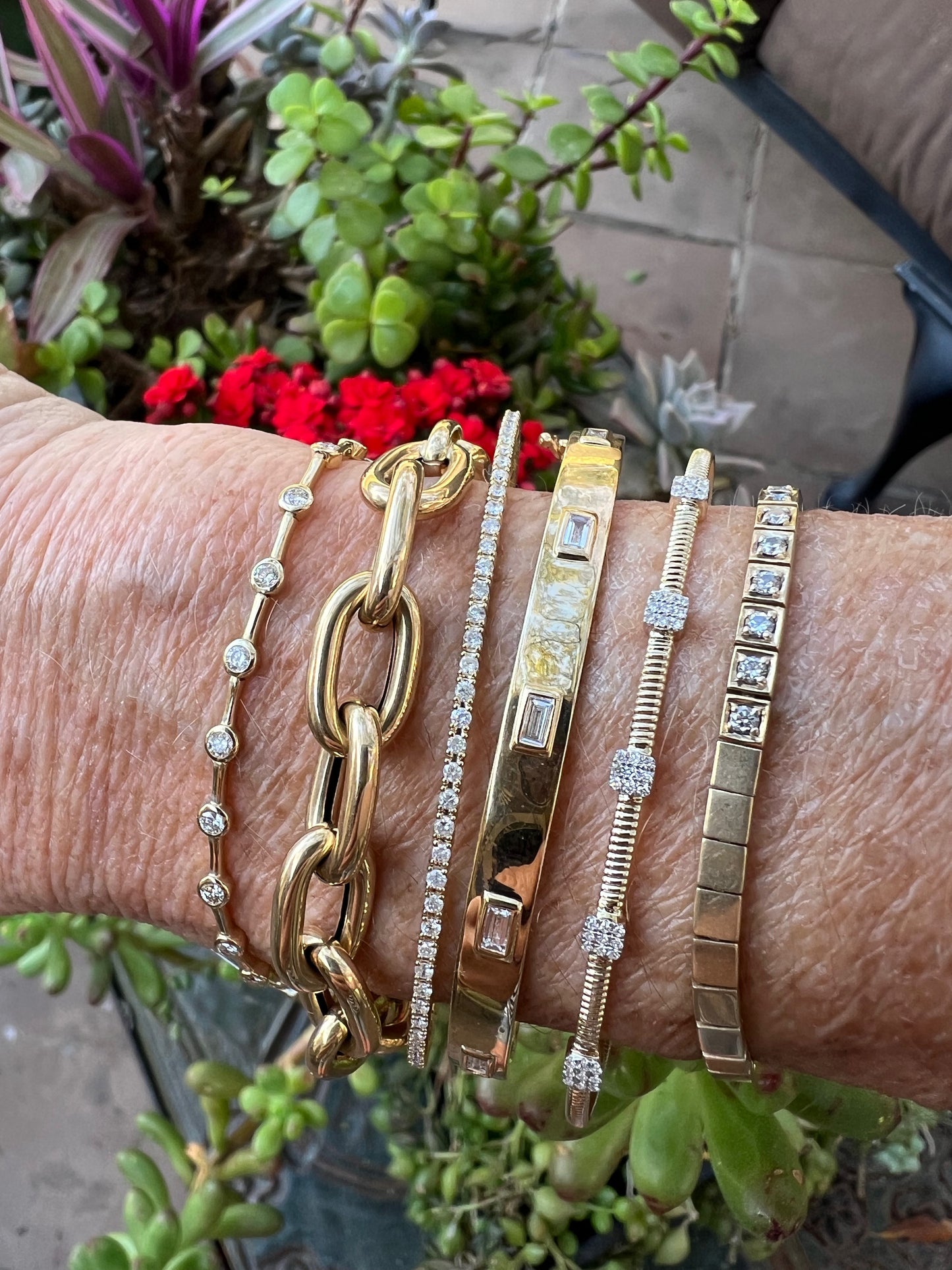 Five station flexi bracelet