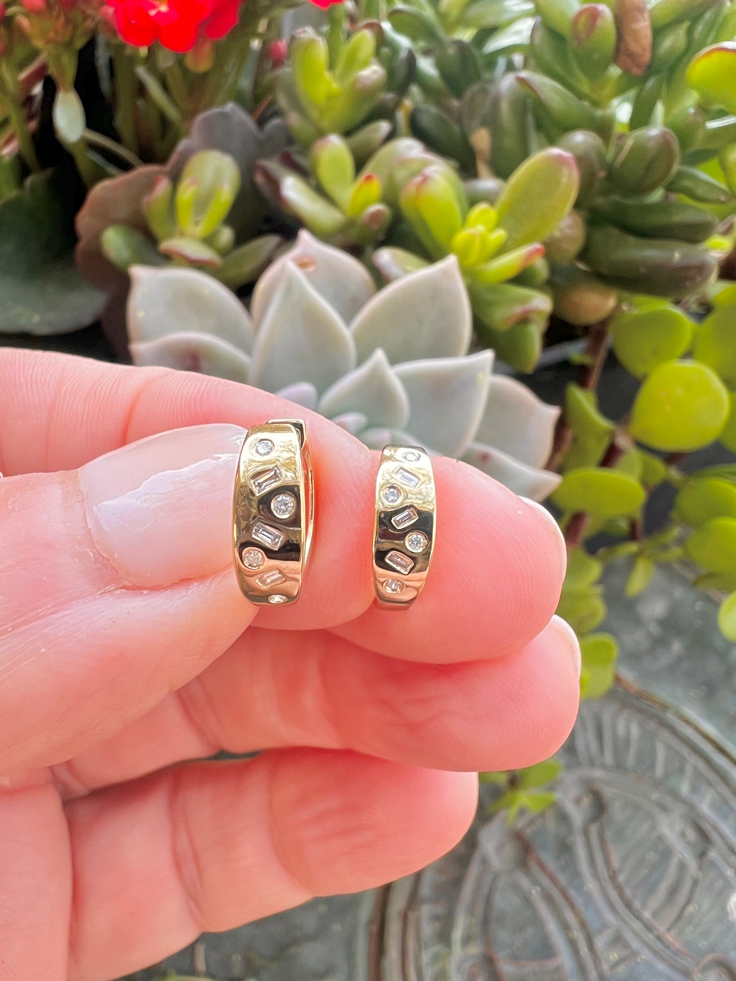 Multi stone scattered diamond huggie