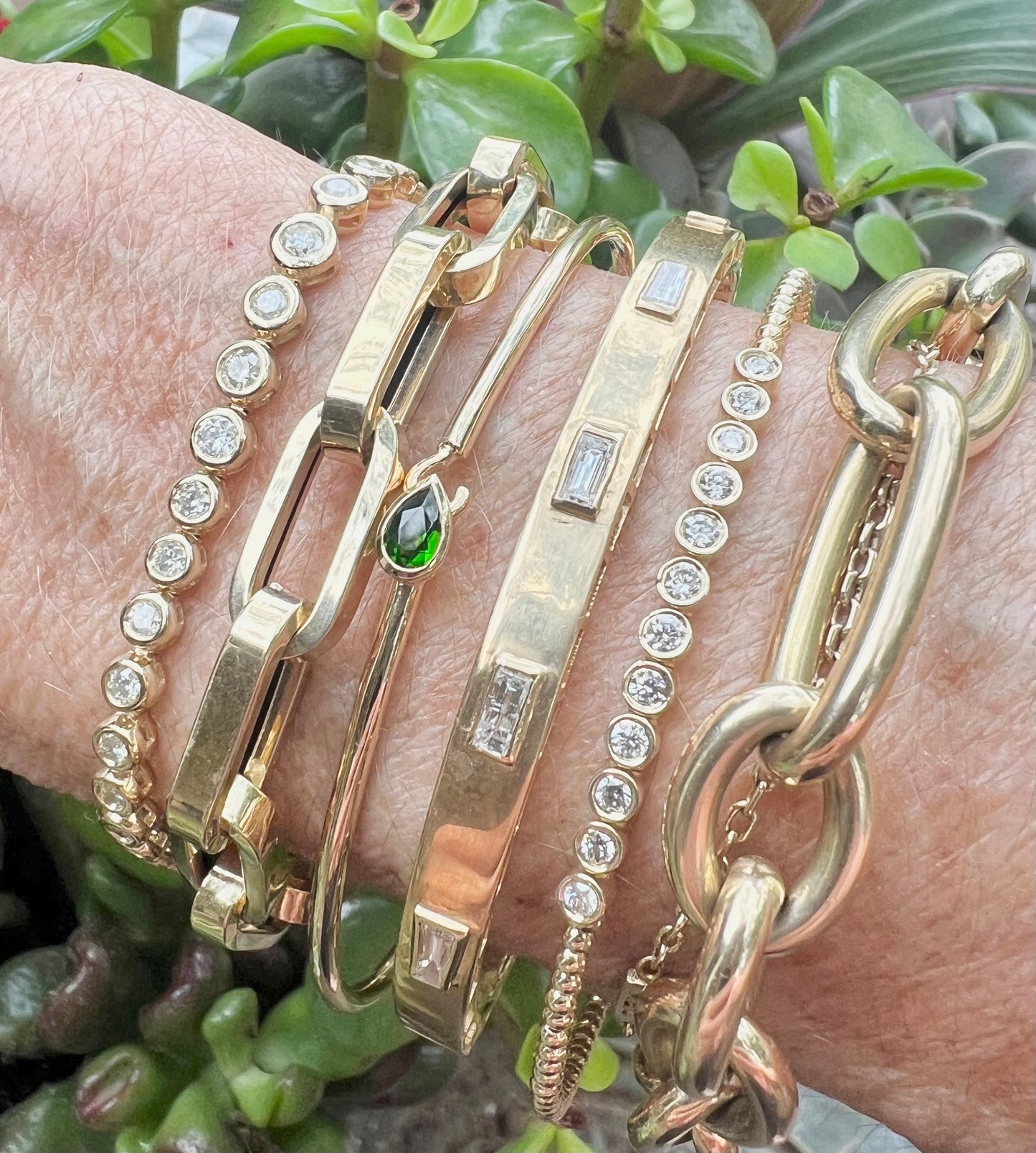 14K yellow gold and bezel set diamond flexi bangle