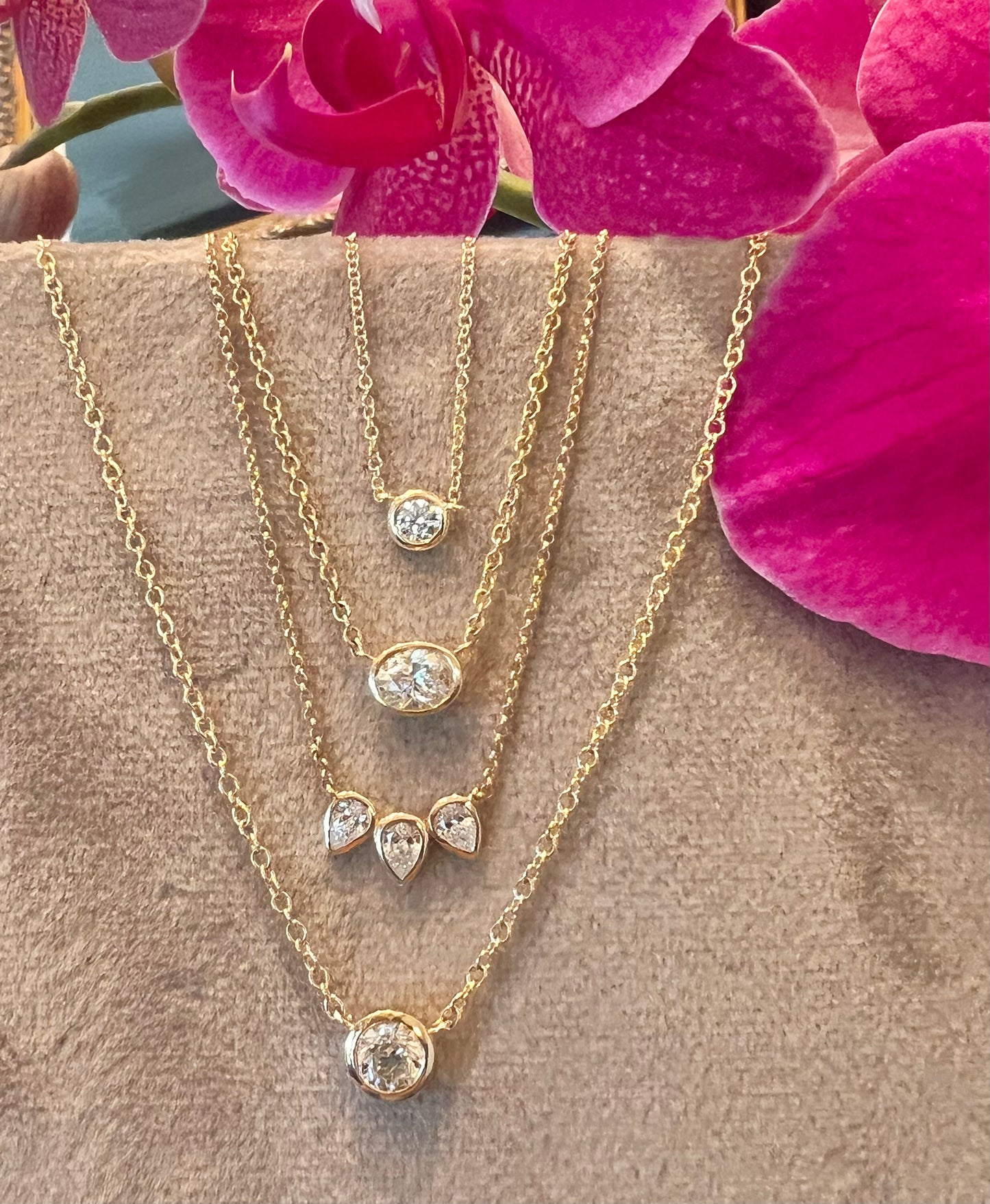 Round diamond bezel set pendant necklace