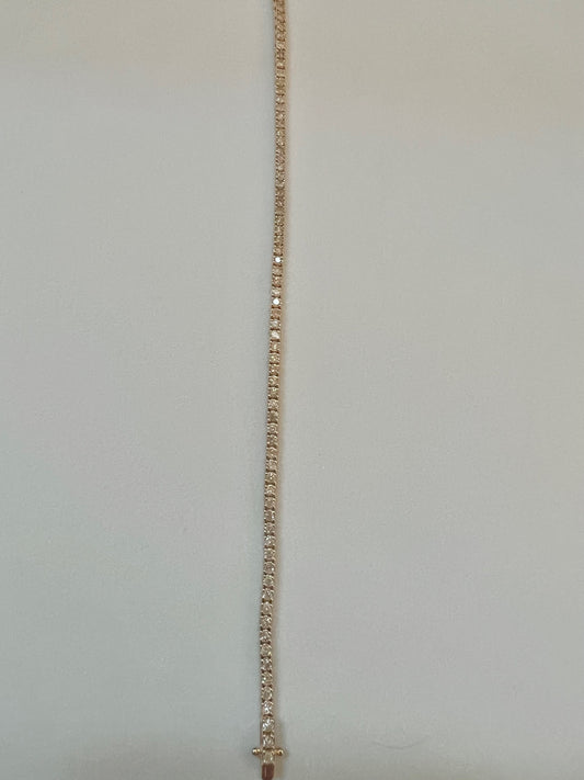 14K gold and diamond tennis bracelet