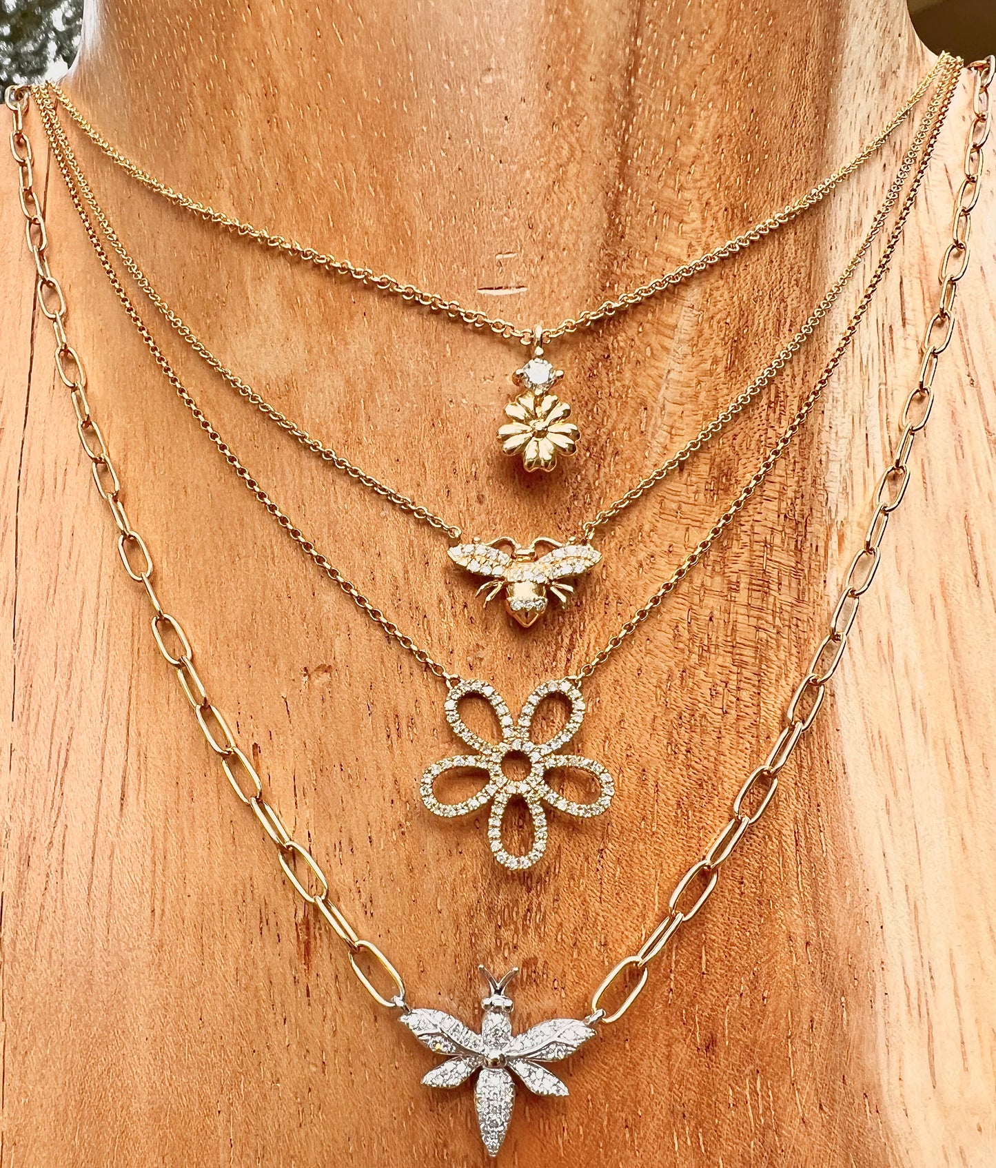 Diamond flower necklace