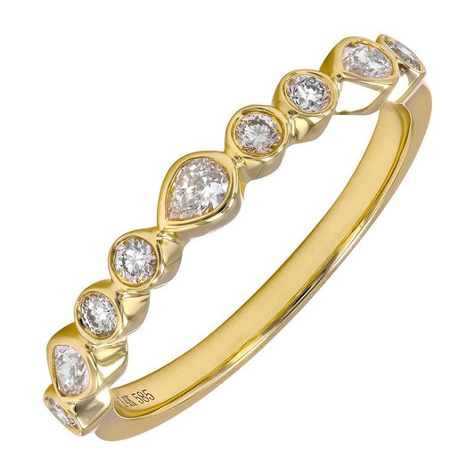 Multi shape diamond ring