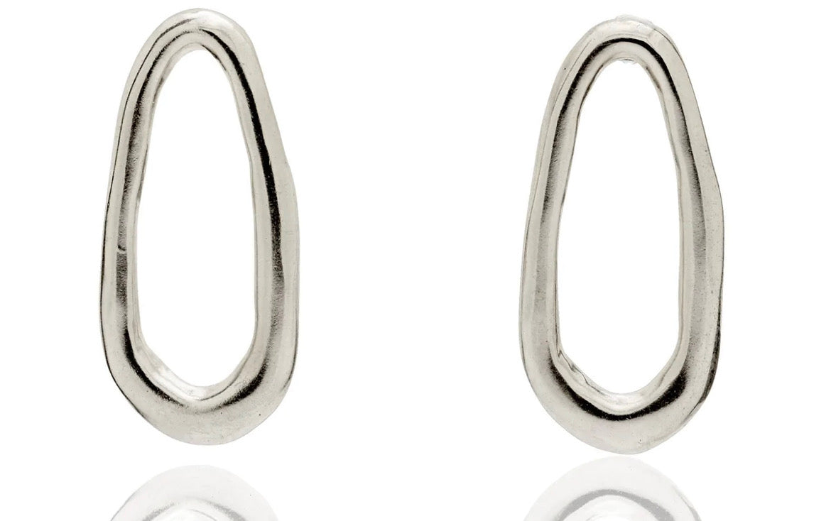 Milli oval earring