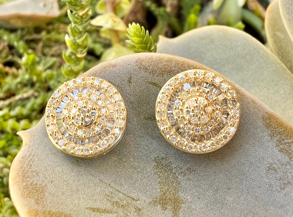 Diamond round pave earring